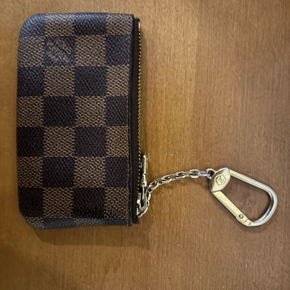 Used LV Keychain Wallet - Picture 1 of 3